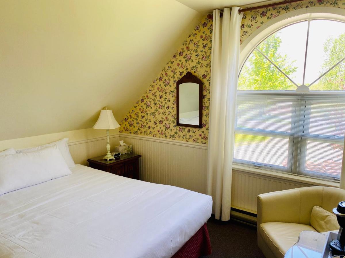 Auberge Le Tricorne North Hatley Exterior foto