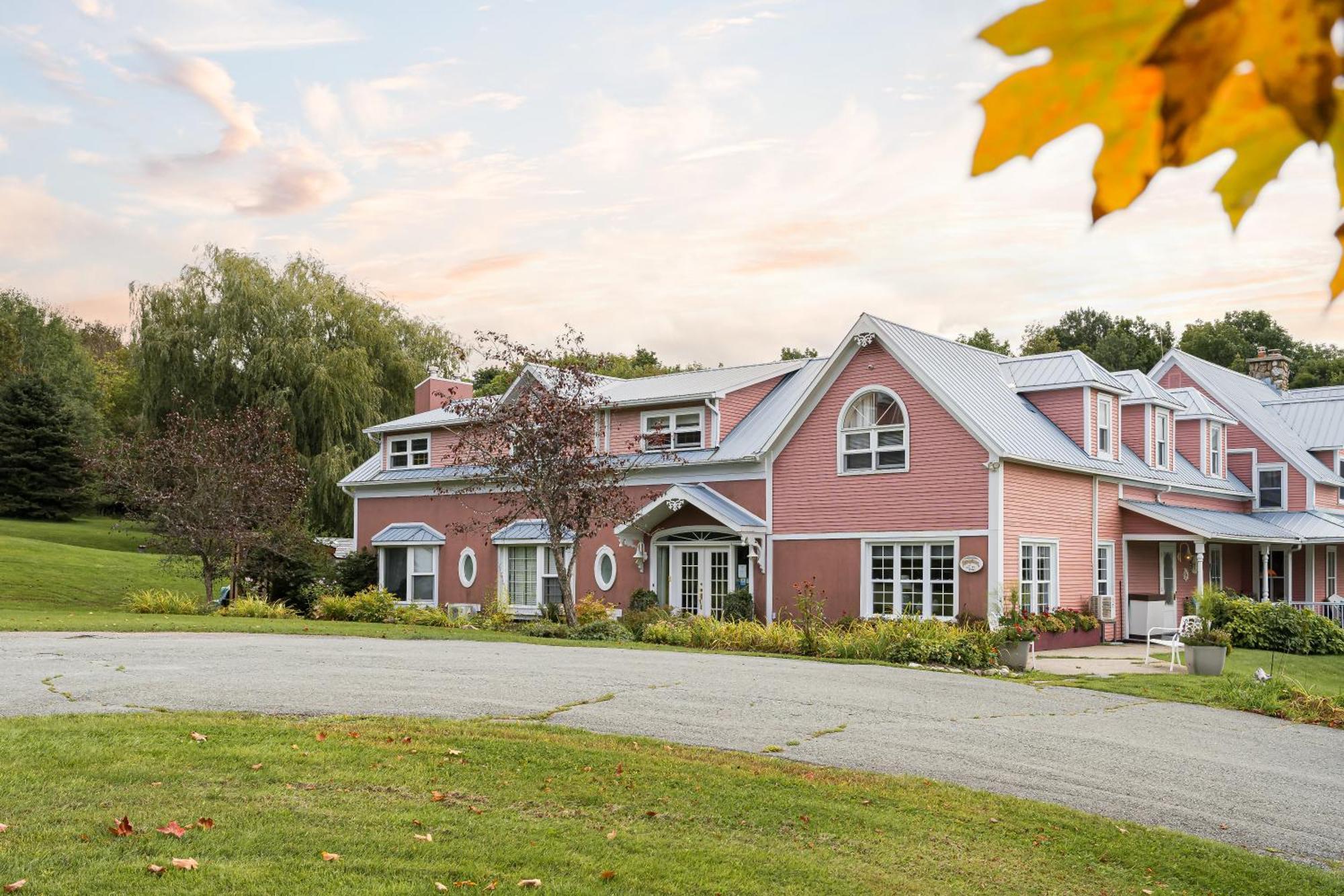 Auberge Le Tricorne North Hatley Exterior foto